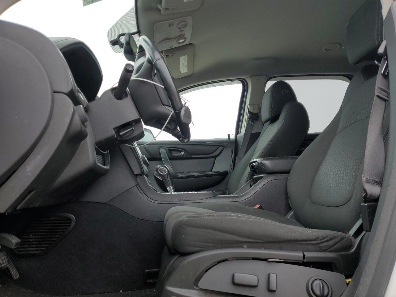 2015 GMC Acadia - Image 7