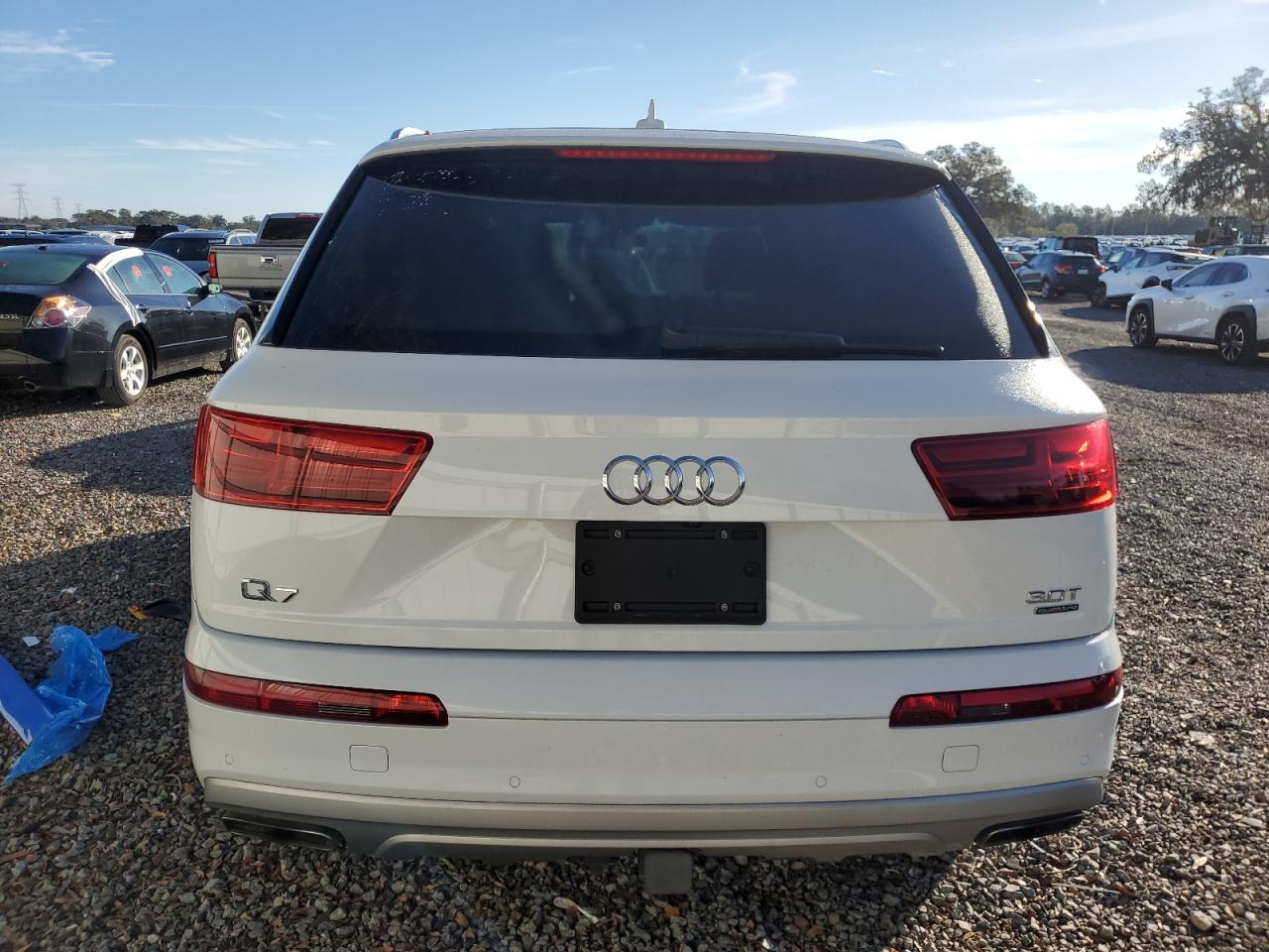 VIN WA1VAAF77JD008226 2018 AUDI Q7 no.6