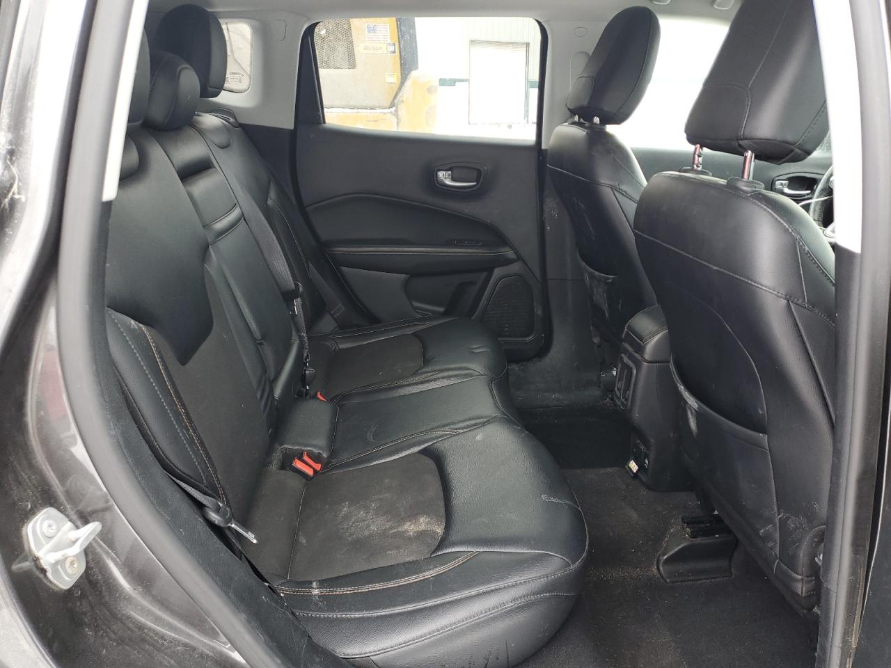 2017 Jeep Compass - Image 11