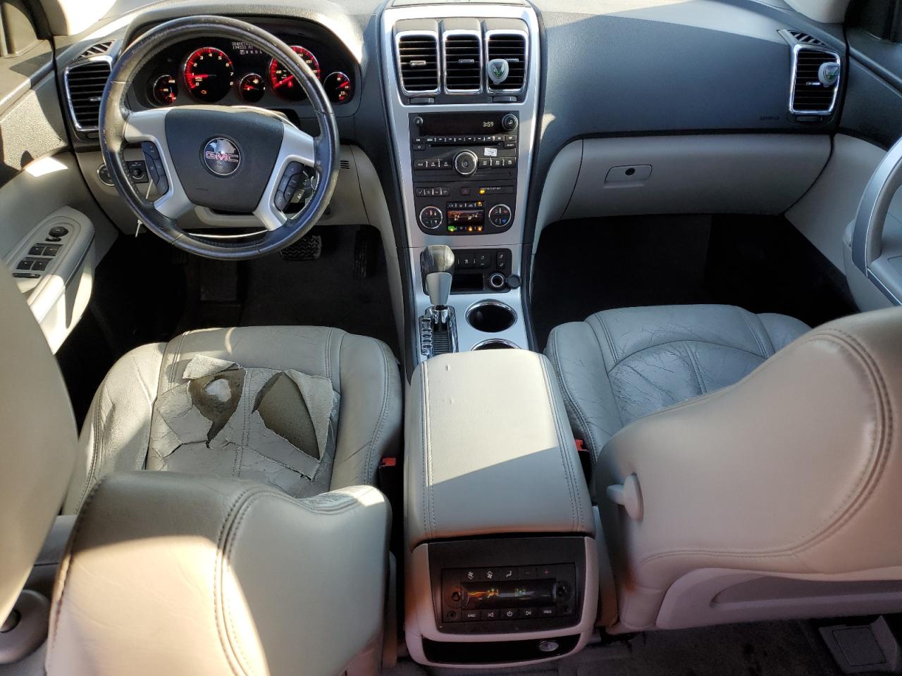 2011 GMC Acadia - Image 8