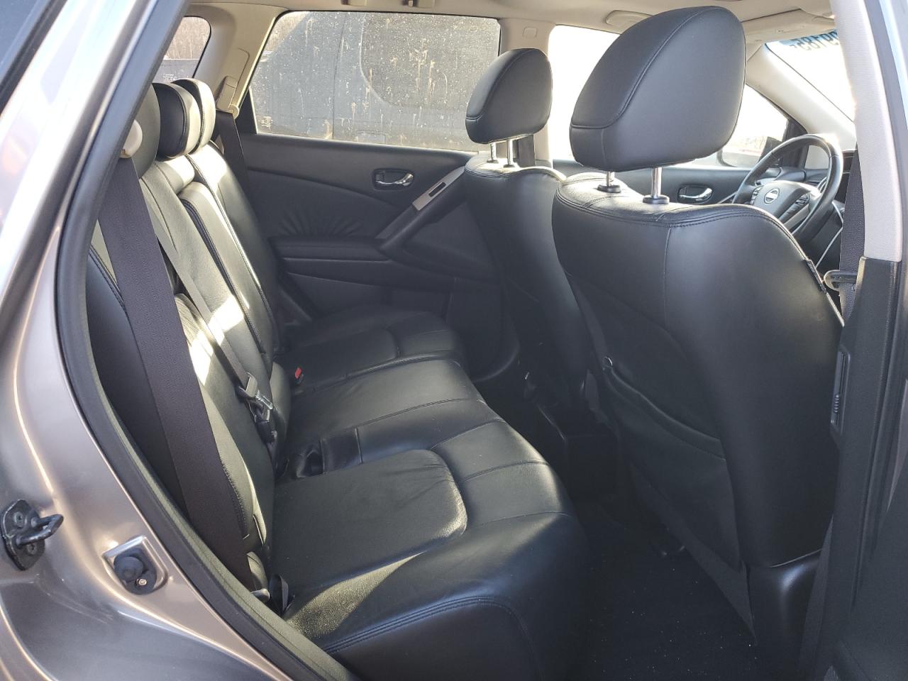 2010 Nissan Murano - Image 11