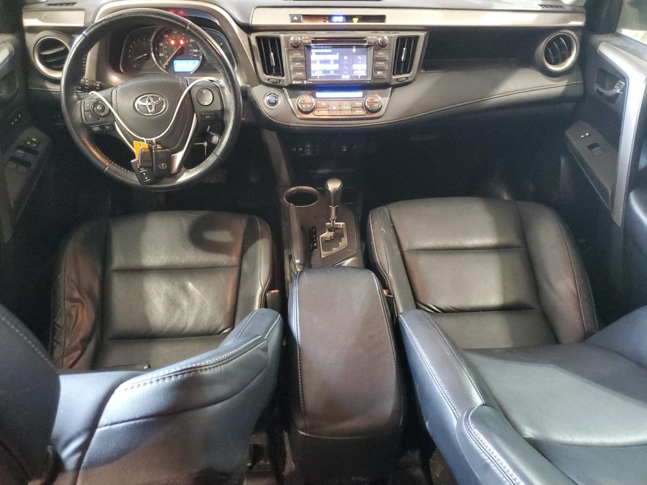 2015 Toyota RAV 4 - Image 8
