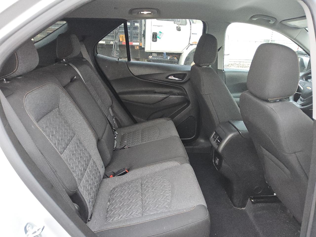 2022 Chevrolet Equinox - Image 11