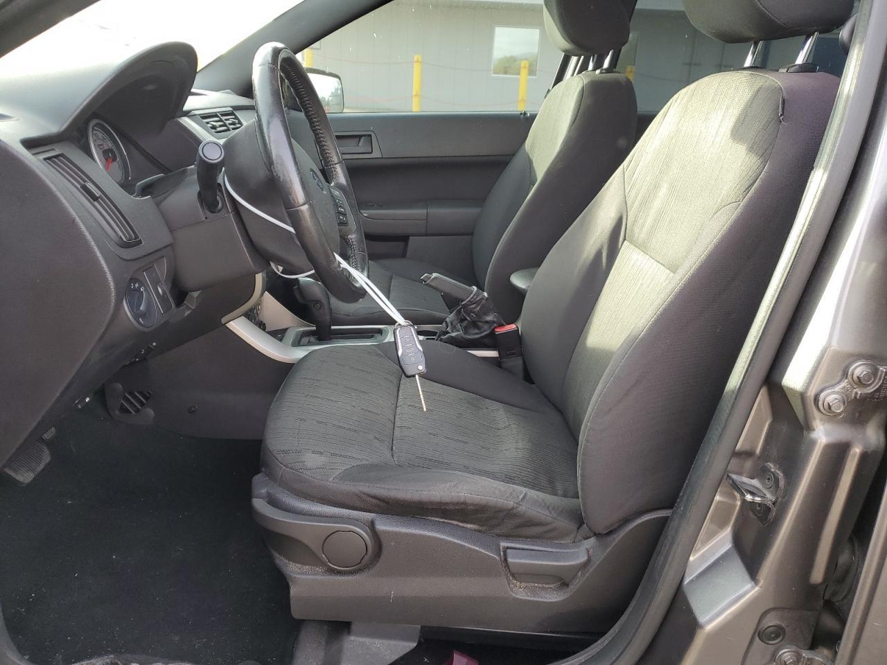 2010 Ford Focus - Image 7