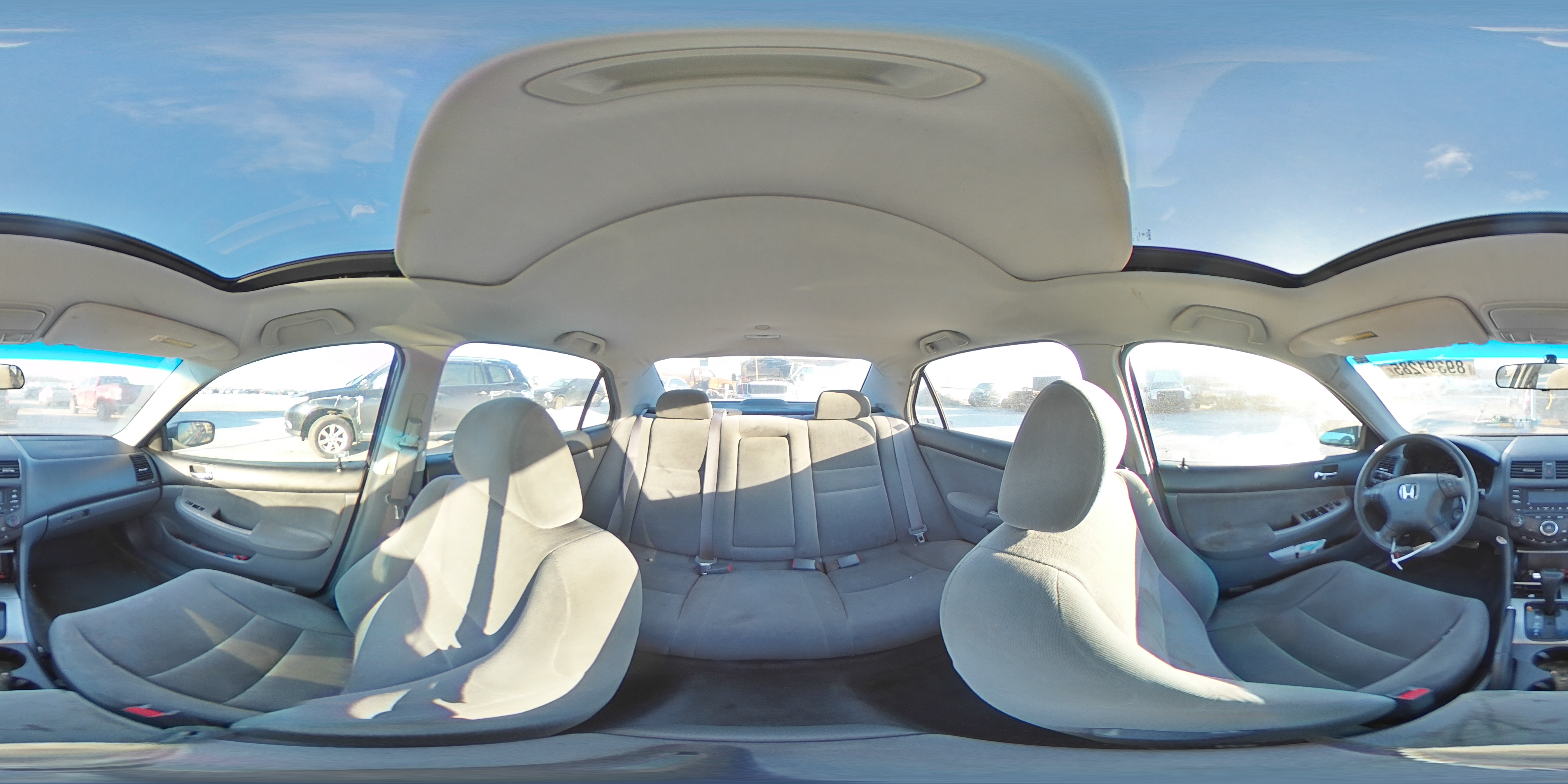 2005 Honda Accord - Image 12