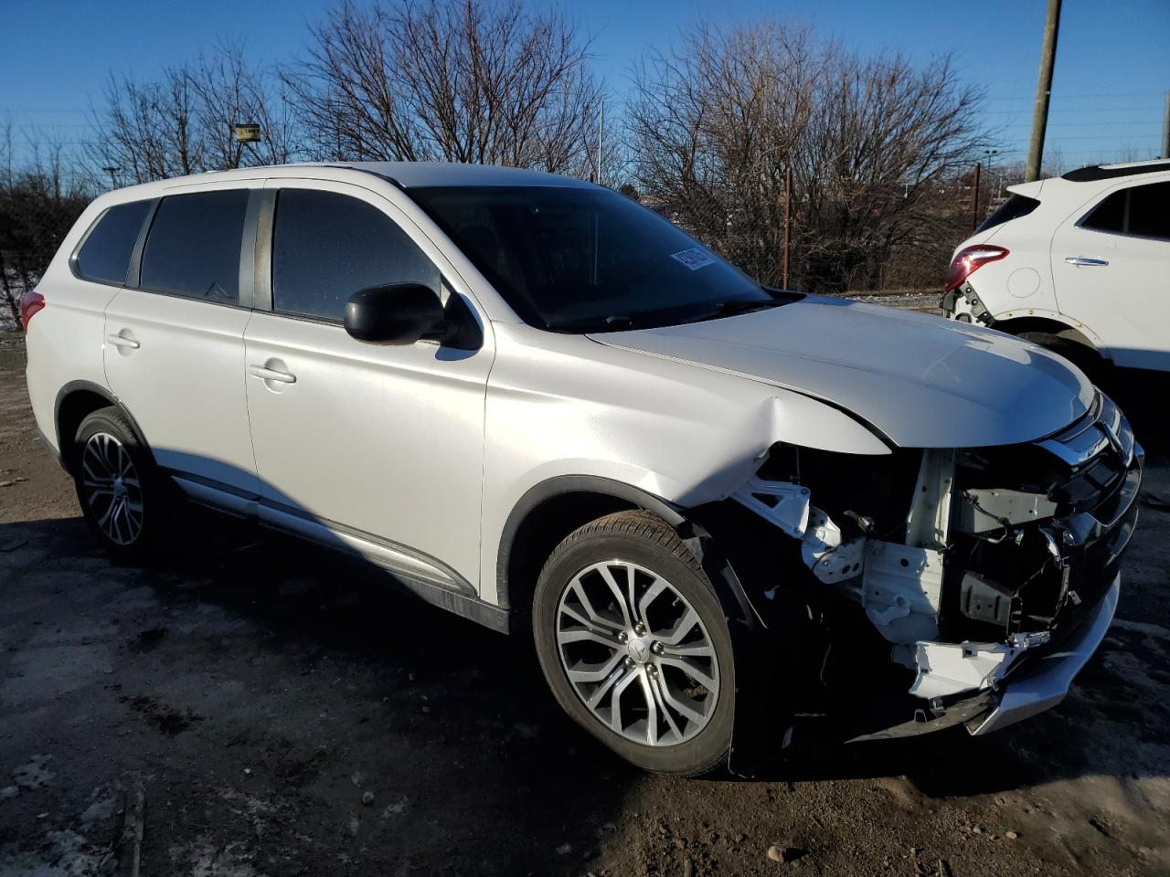 2017 Mitsubishi Outlander - Image 4