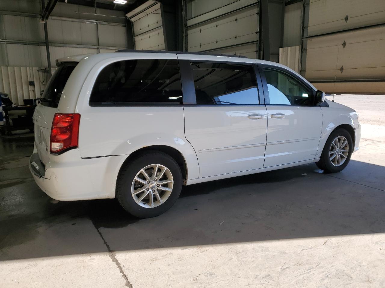 2014 Dodge Caravan - Image 3