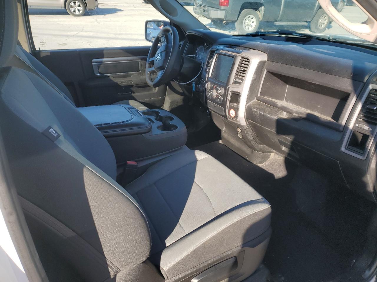 2021 RAM 1500 - Image 10