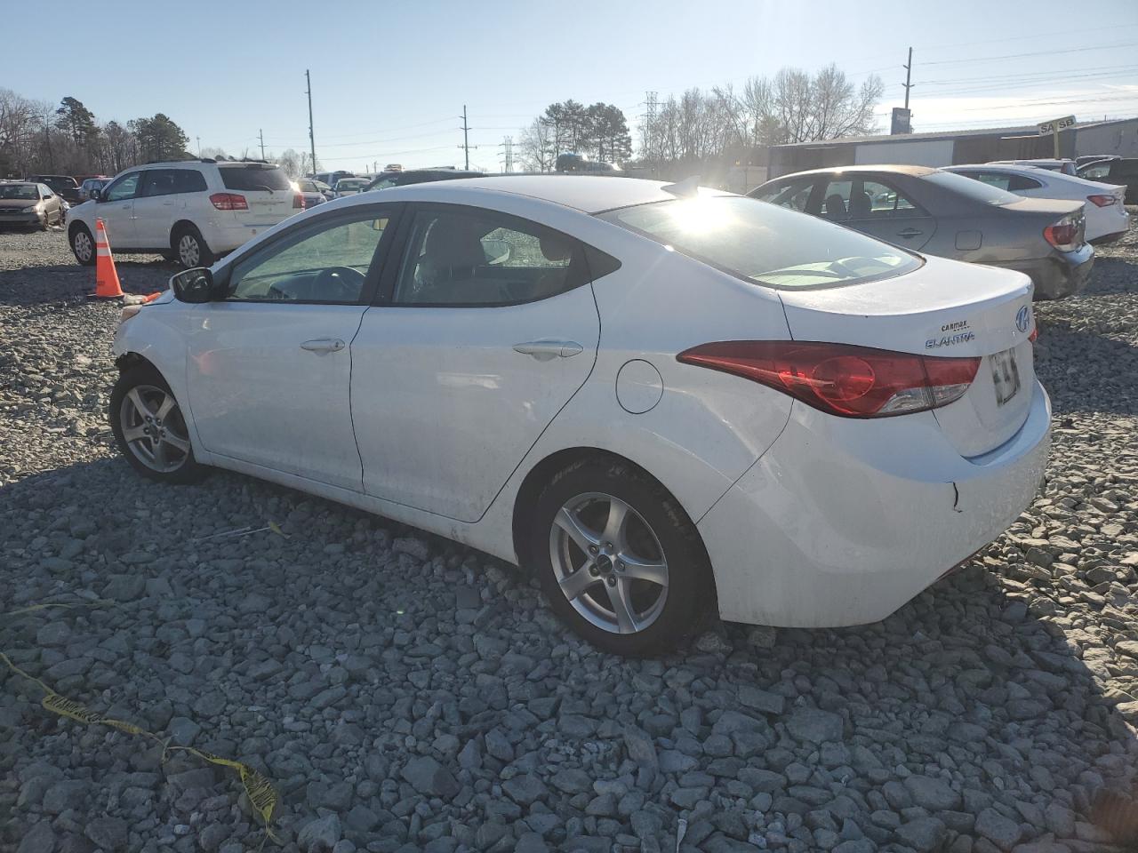 2012 Hyundai Elantra - Image 2