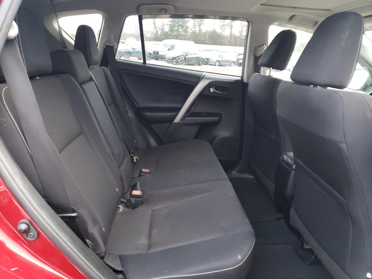 2018 Toyota RAV 4 - Image 11