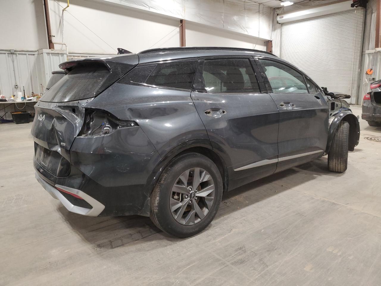 2023 Kia Sportage - Image 3