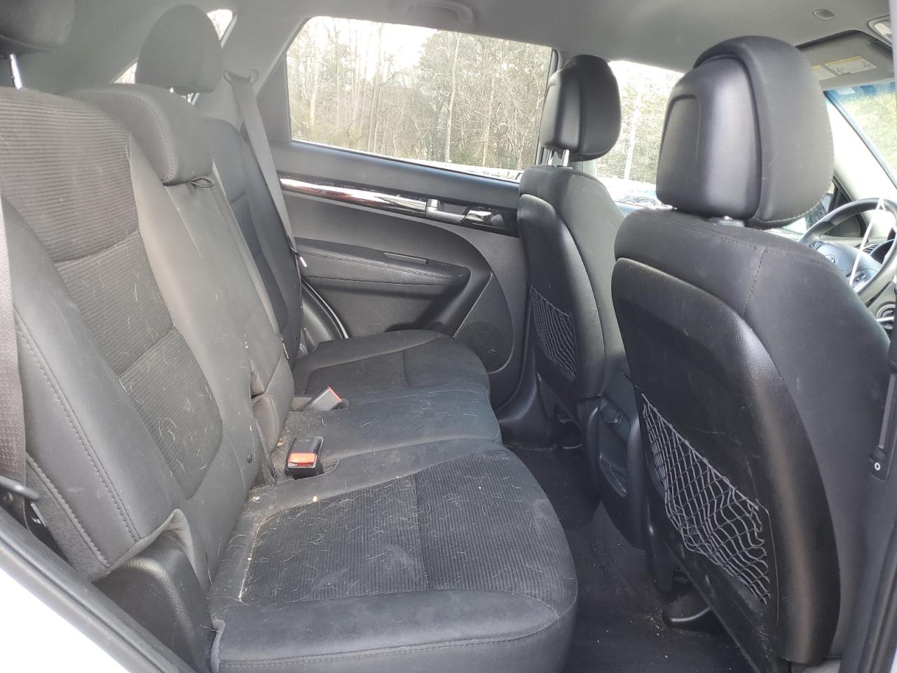 2015 Kia Sorento - Image 11