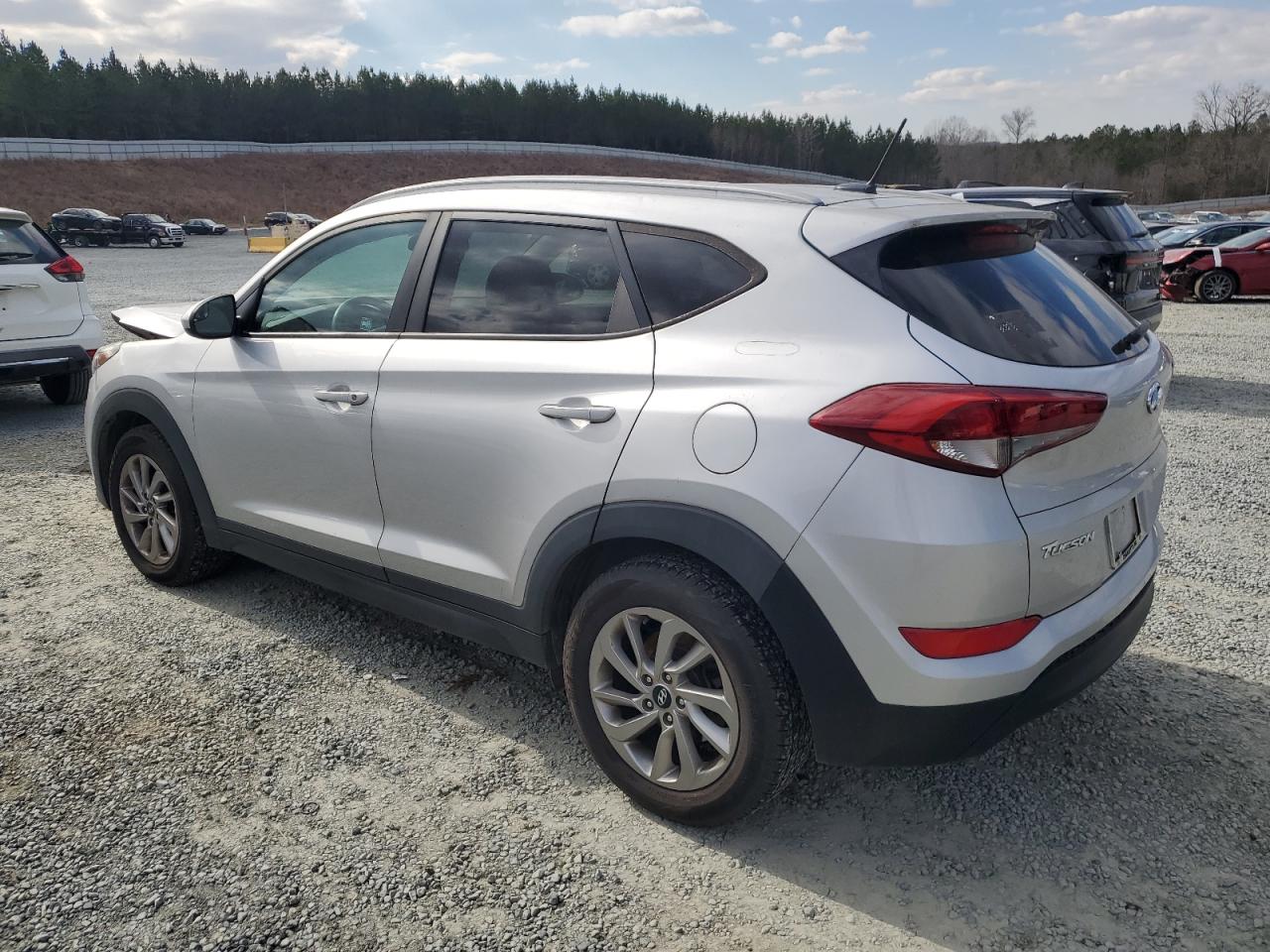2016 Hyundai Tucson - Image 2