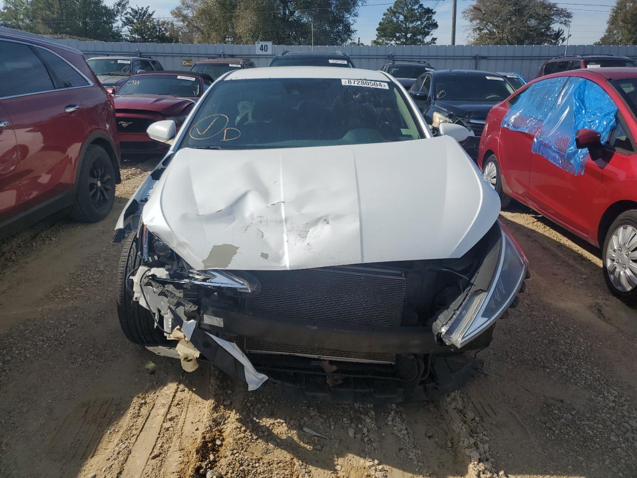 2019 Hyundai Elantra - Image 5