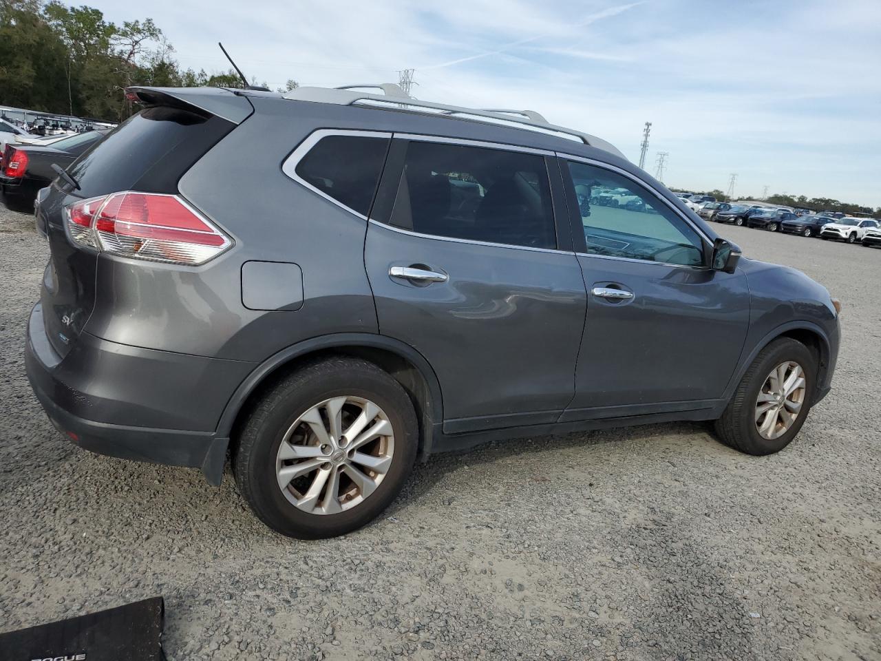 2014 Nissan Rogue - Image 3
