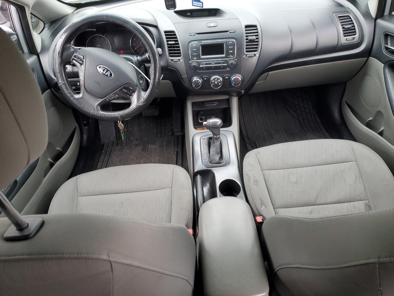 2016 Kia Forte - Image 8