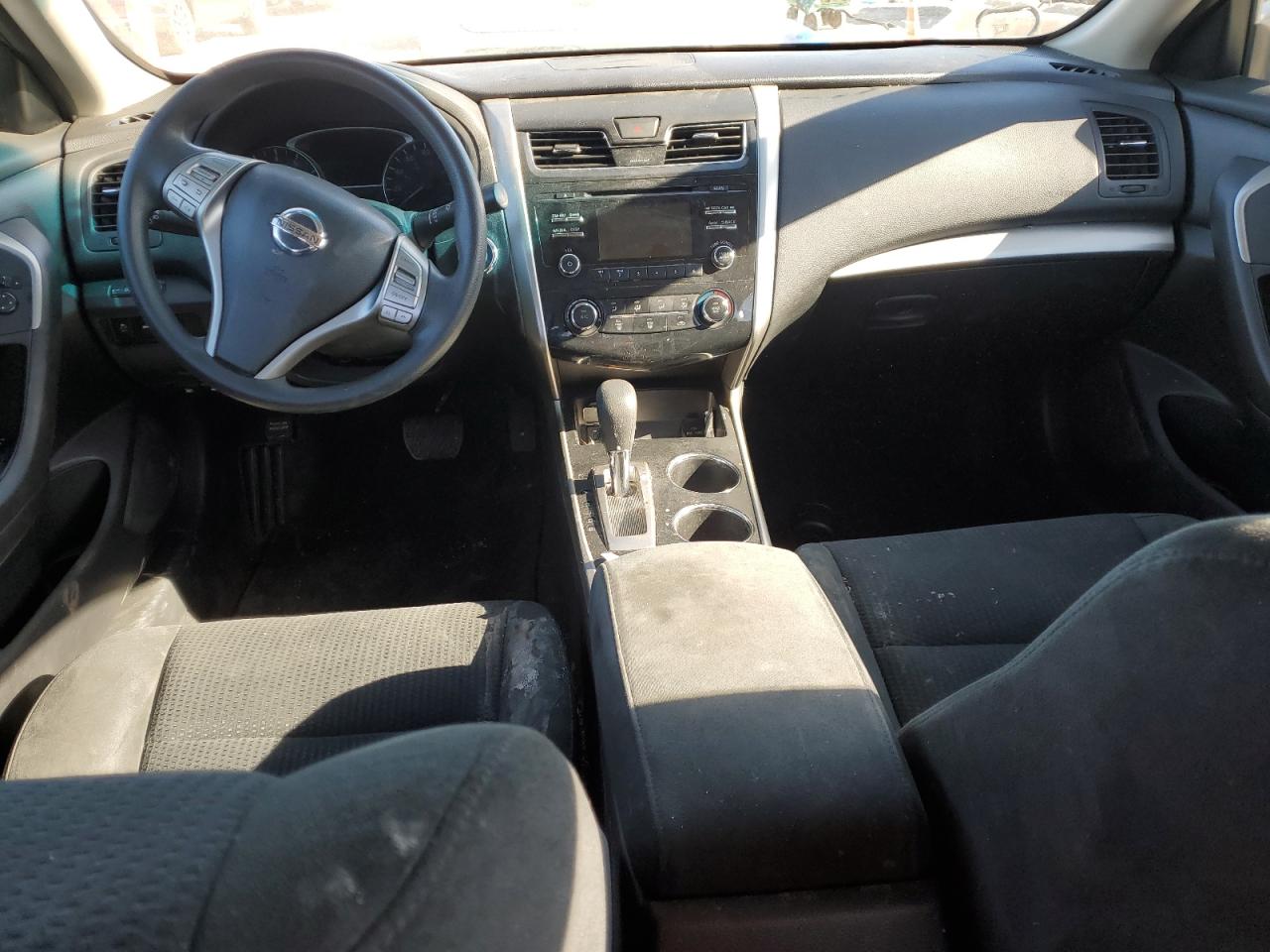 2015 Nissan Altima - Image 8