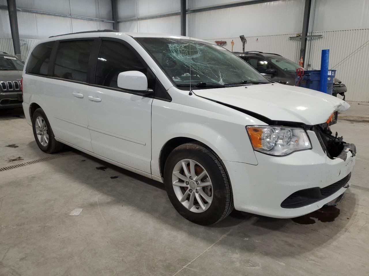 2016 Dodge Caravan - Image 4
