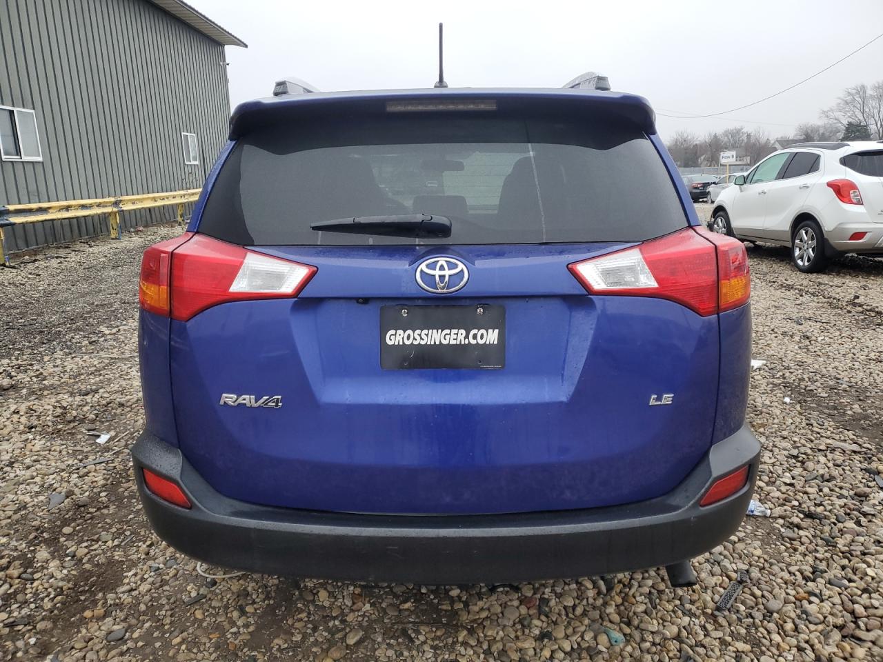 2015 Toyota RAV 4 - Image 6