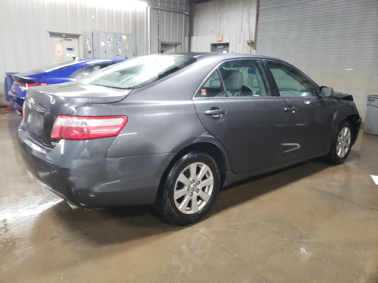 2009 Toyota Camry - Image 3