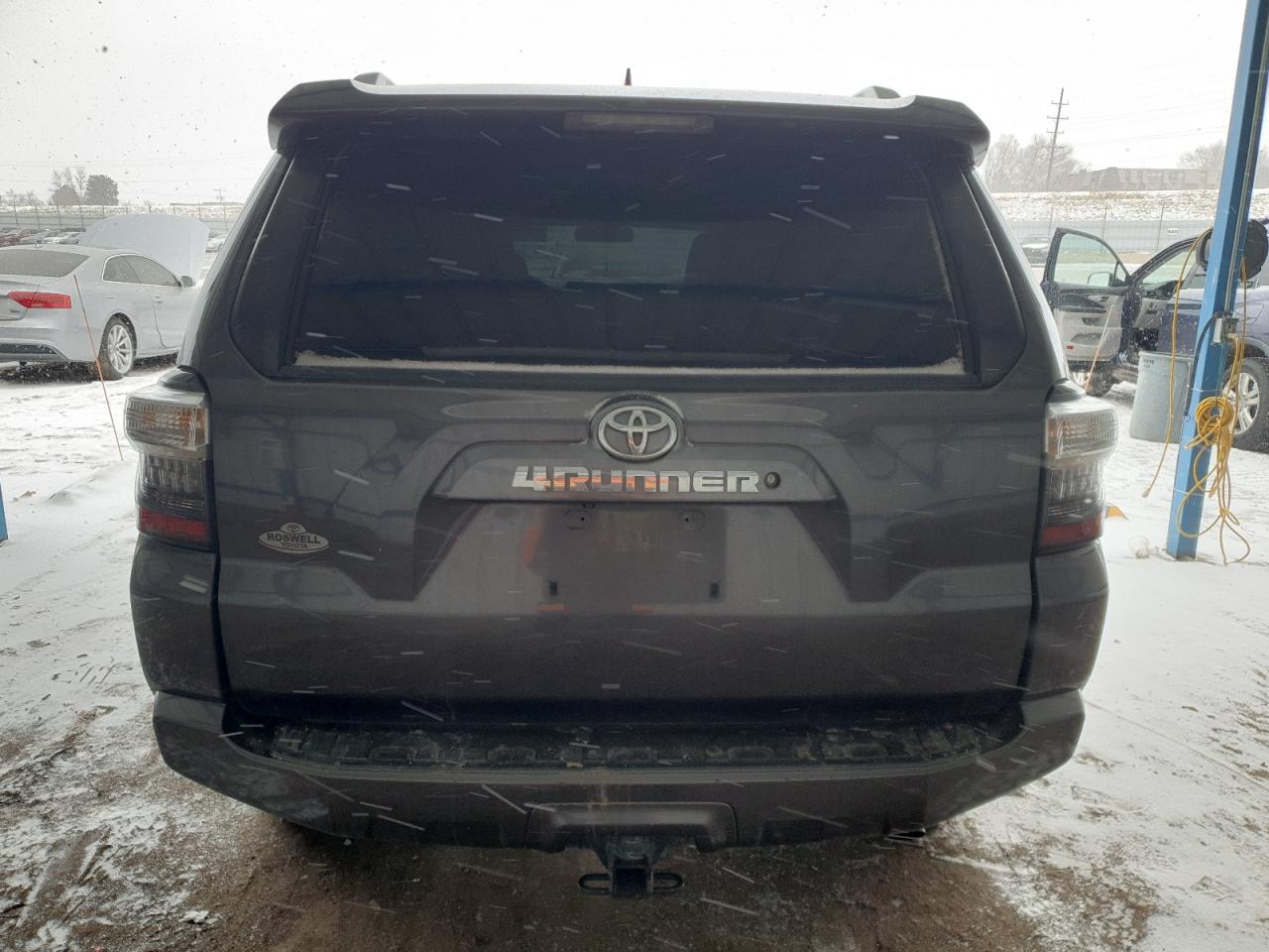 2018 Toyota 4Runner - Image 6