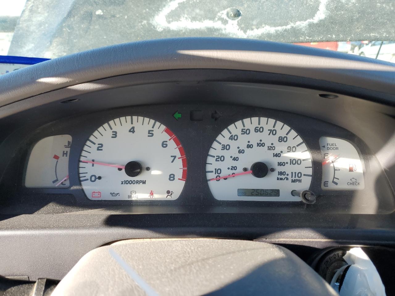 2003 Toyota Tacoma - Image 9
