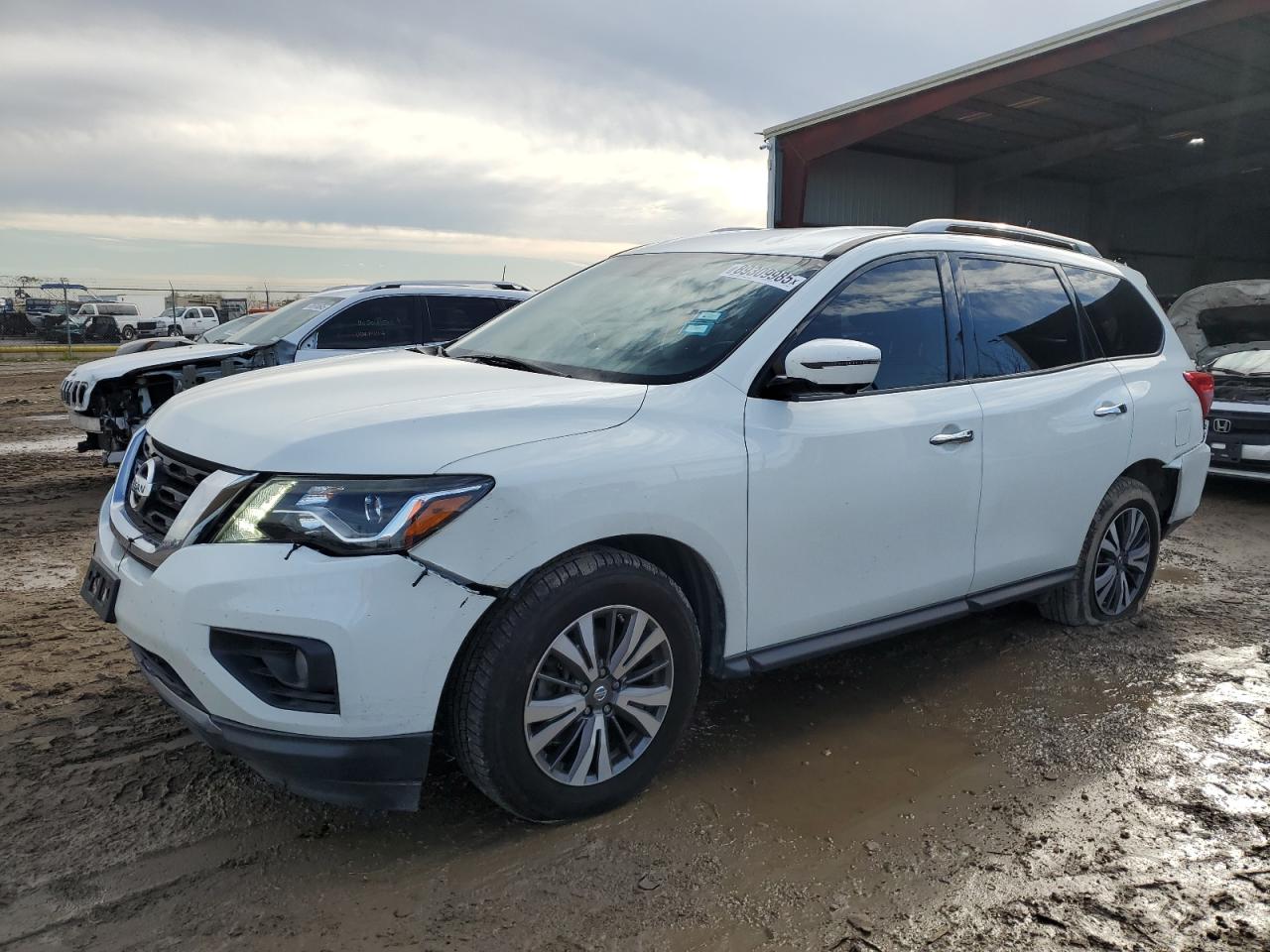 2018 Nissan Pathfinder - Image 1