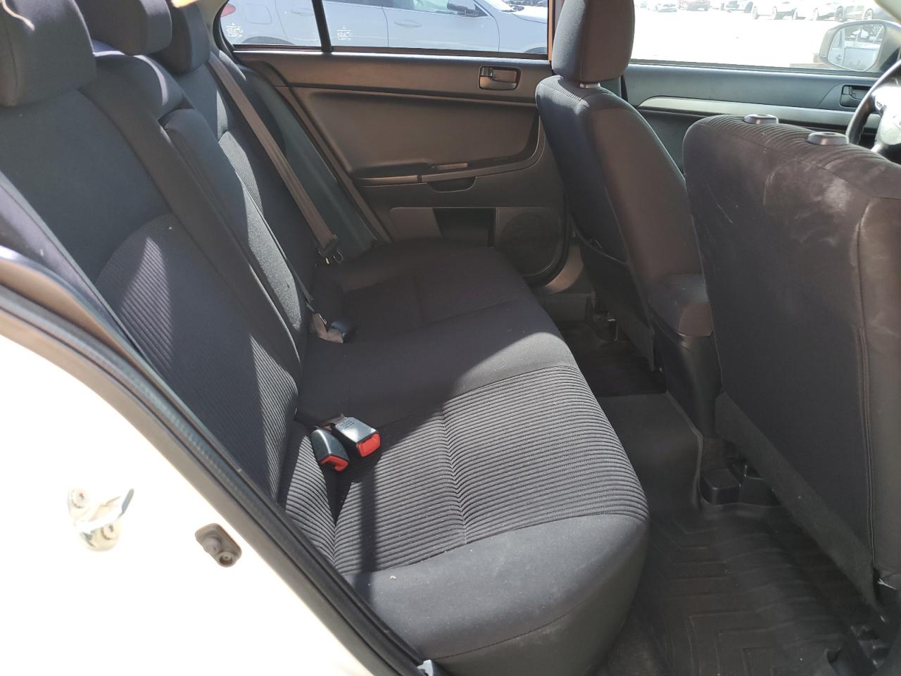 2015 Mitsubishi Lancer - Image 10