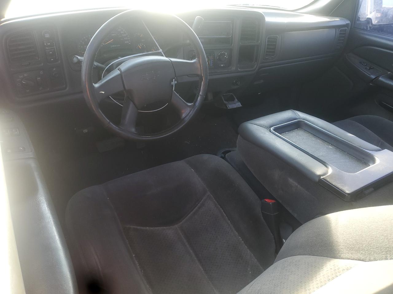 2005 Chevrolet Silverado - Image 8