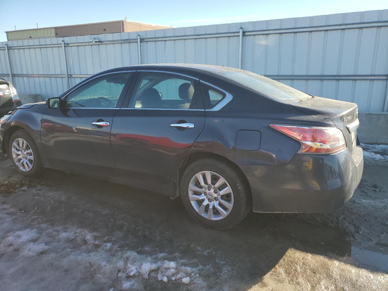 2014 Nissan Altima - Image 2