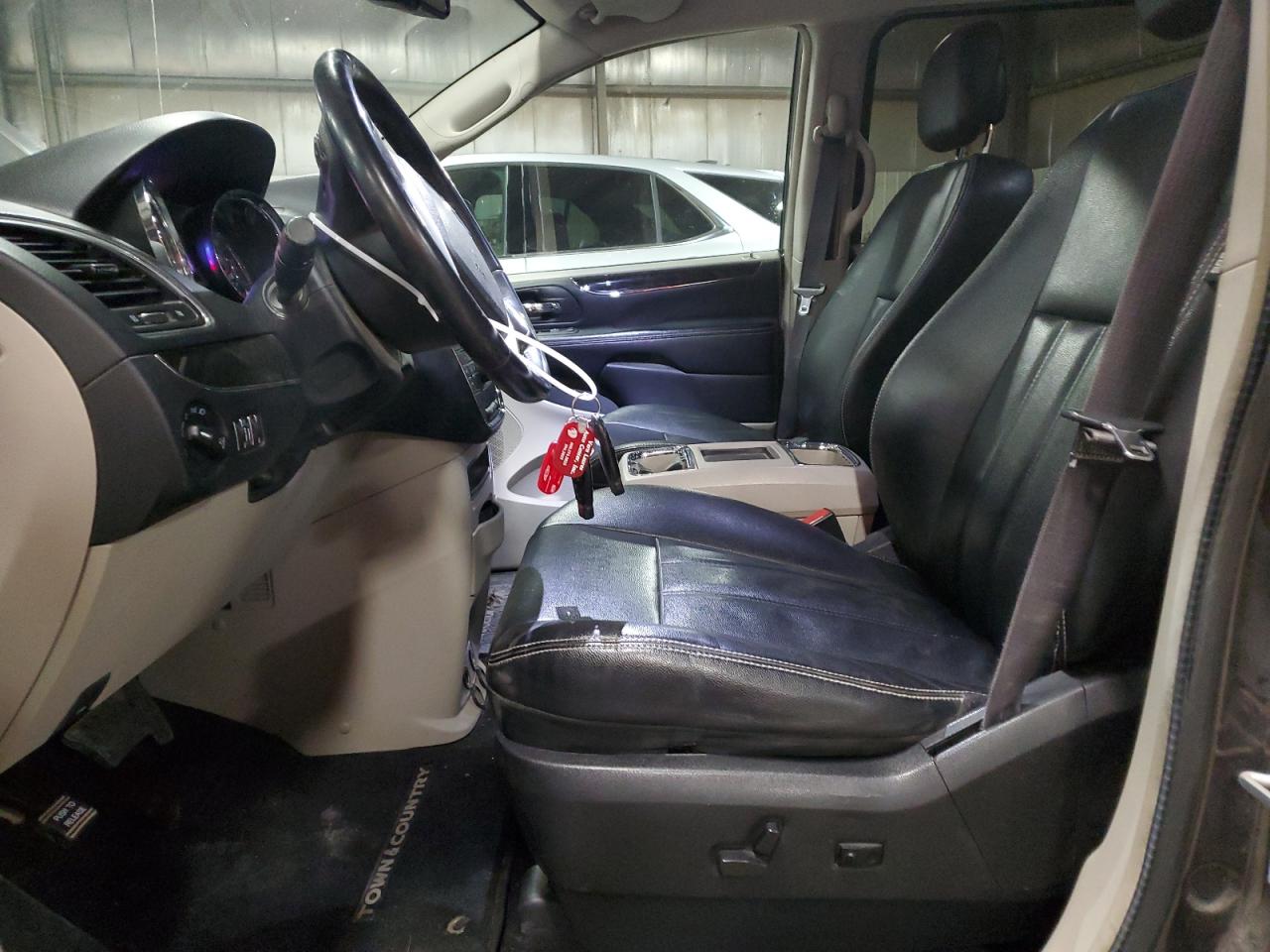 2015 Chrysler Town & Country Touring VIN: 2C4RC1BG5FR726112 Lot: 41387745