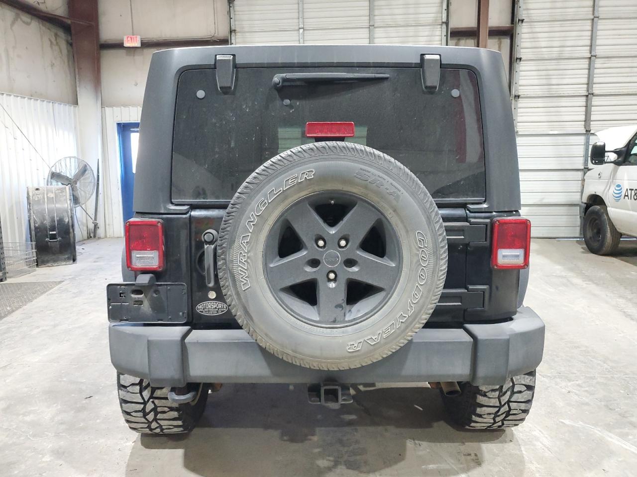 2015 Jeep Wrangler - Image 6