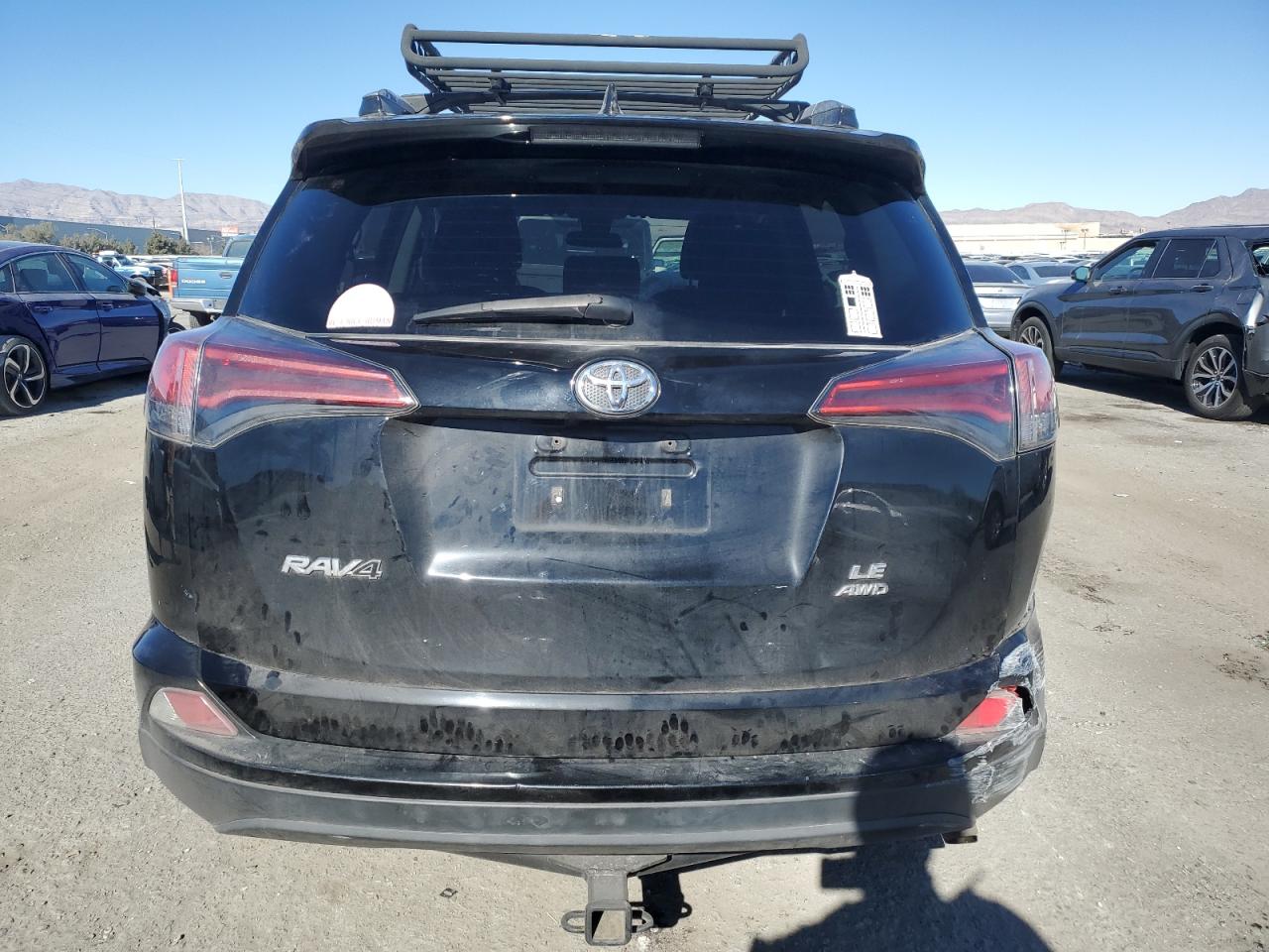2017 Toyota RAV 4 - Image 6