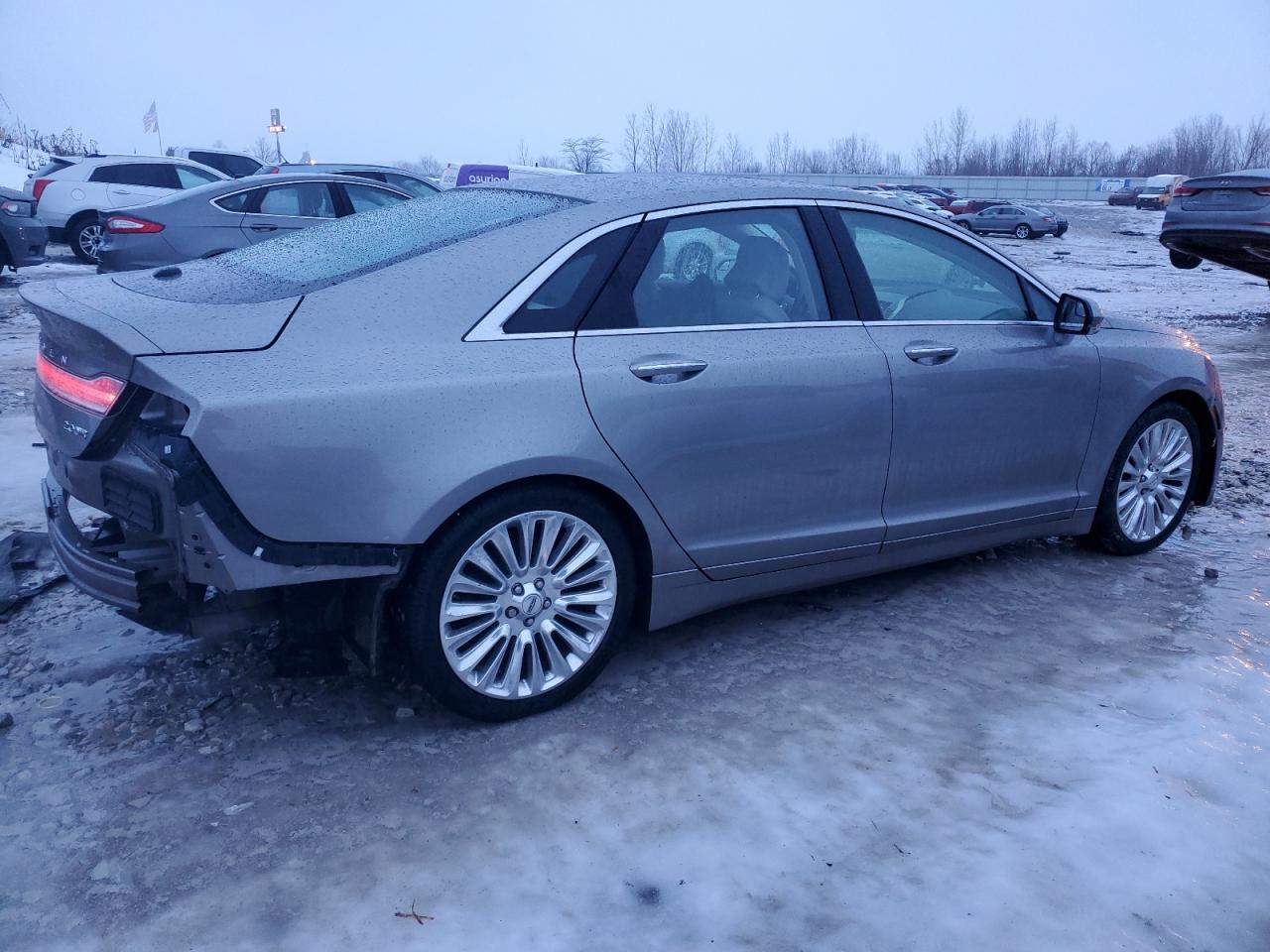2016 Lincoln MKZ - Image 3