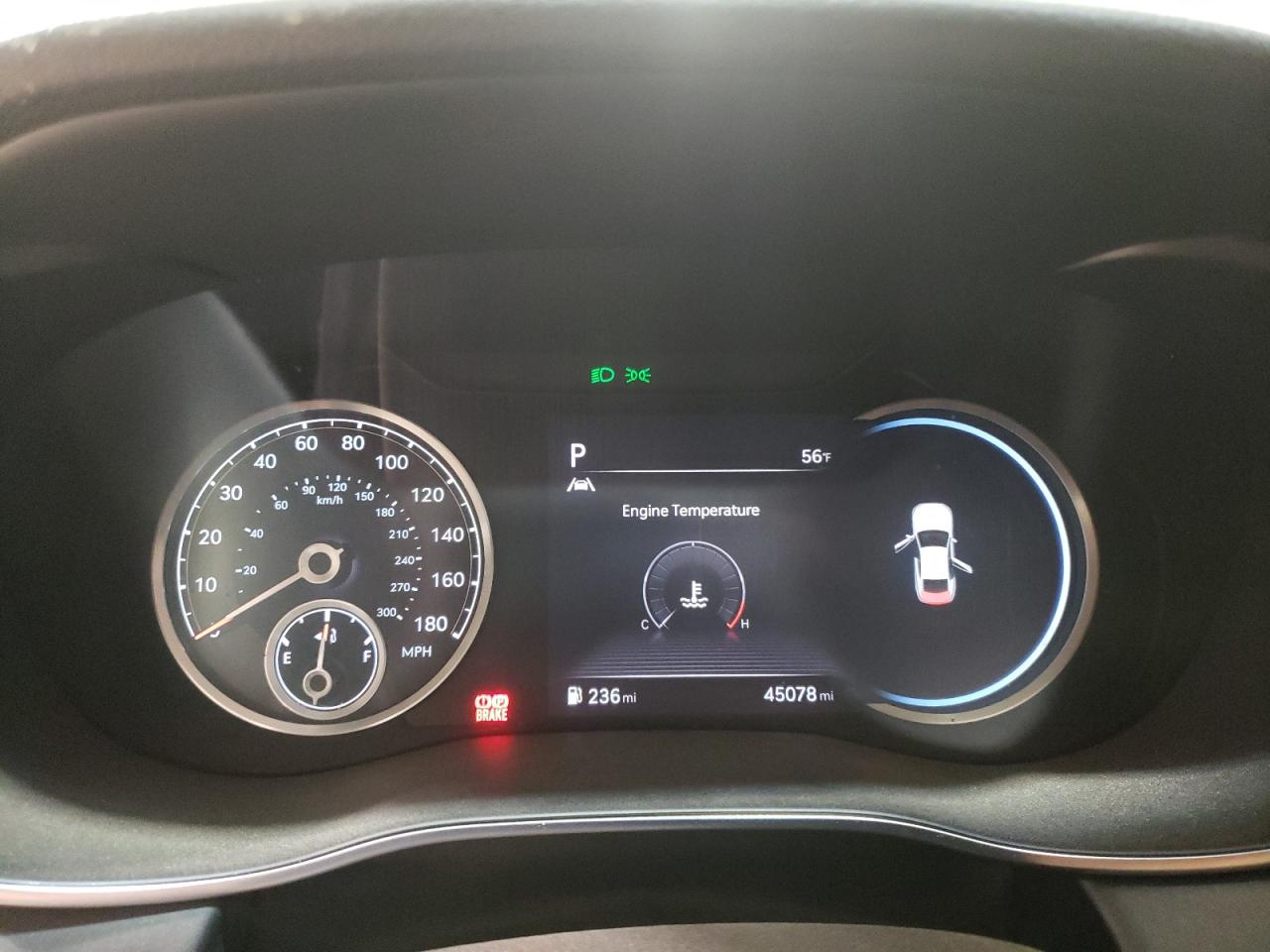 2022 Genesis G70 - Image 9