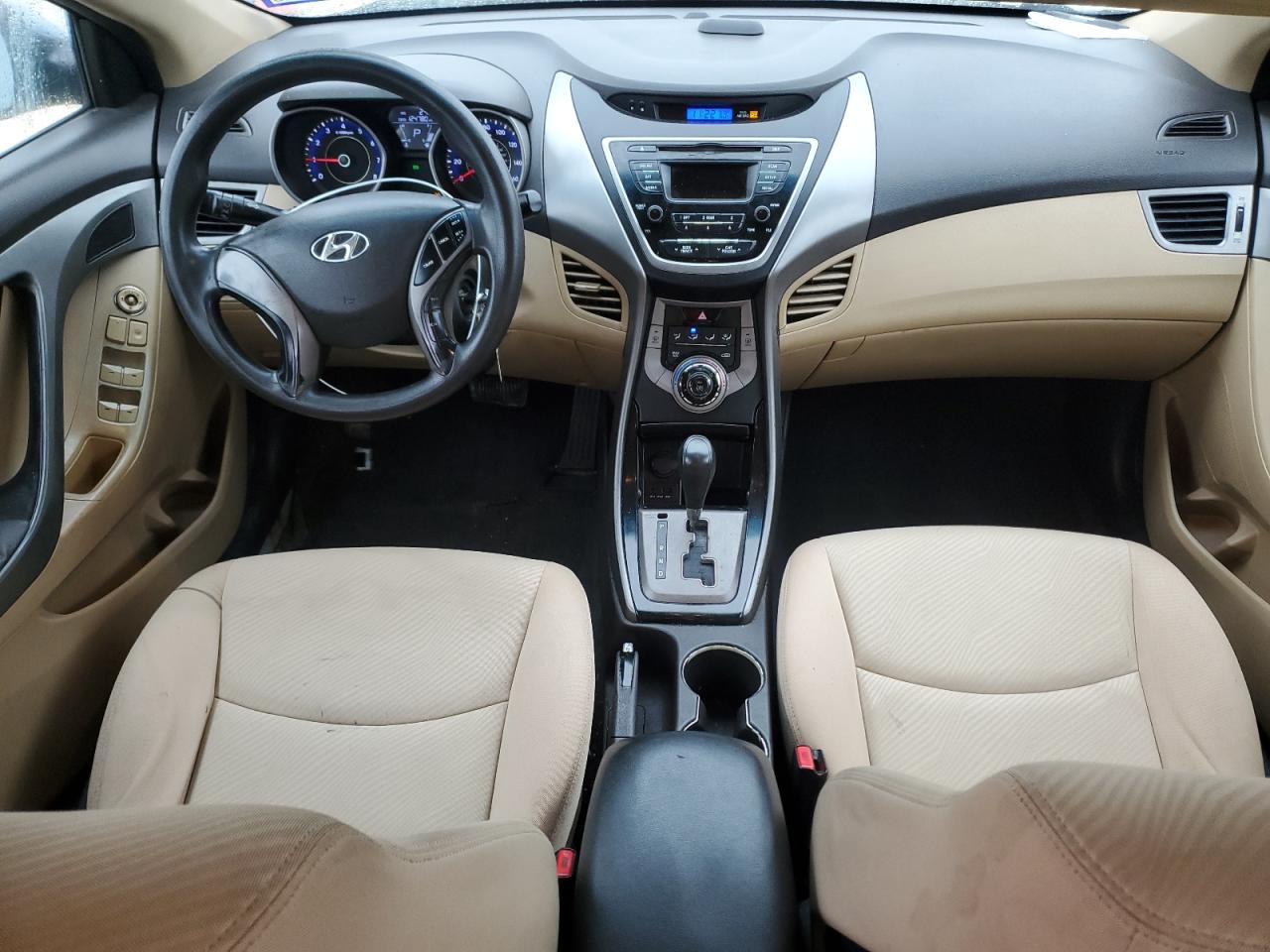 2013 Hyundai Elantra - Image 8