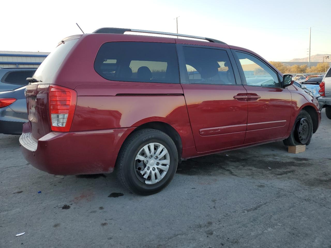 2011 Kia Sedona - Image 3