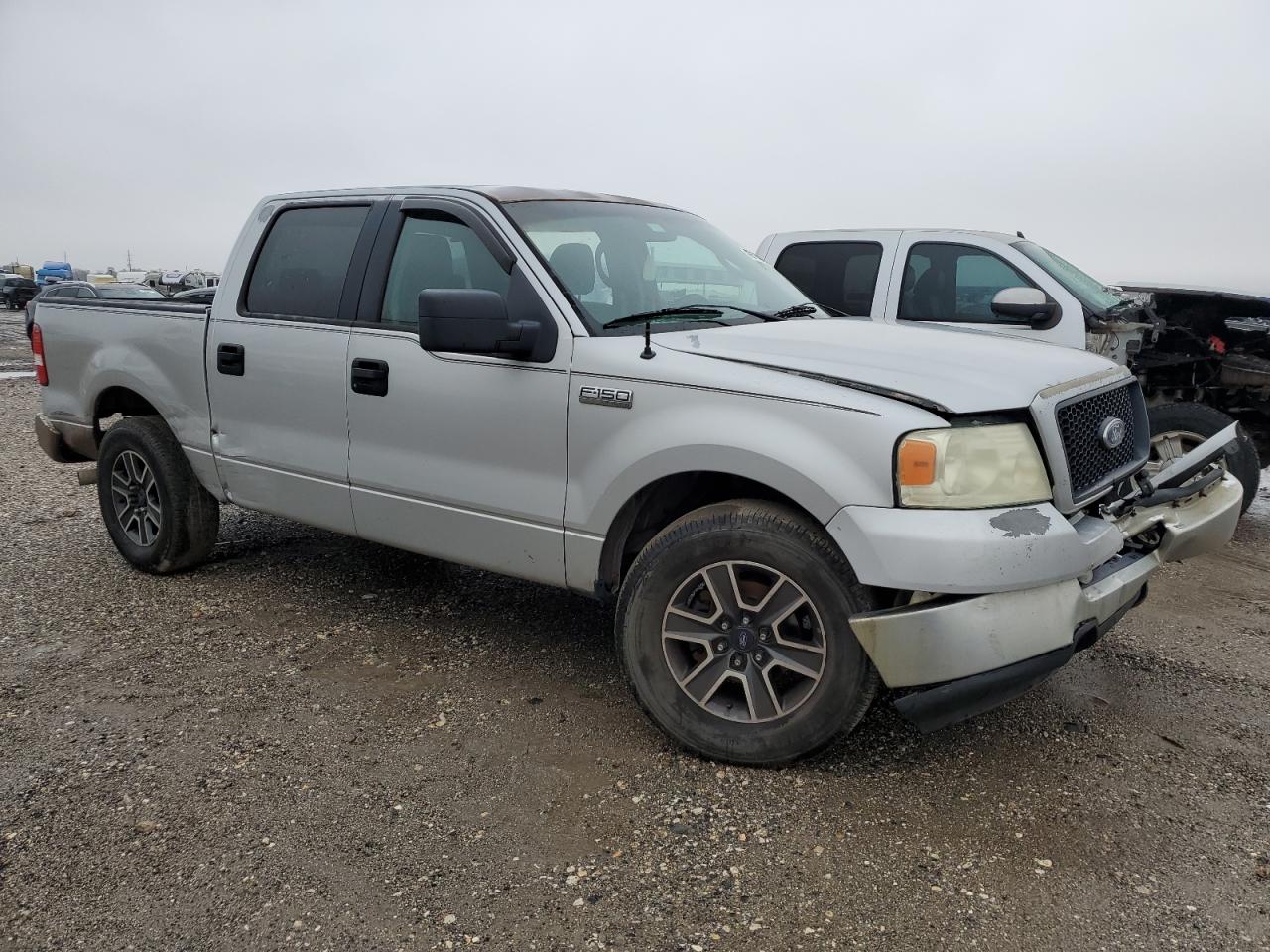 2005 Ford F-150 - Image 4