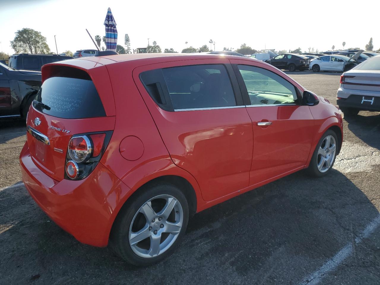 VIN 1G1JE6SB4F4188944 2015 CHEVROLET SONIC no.3