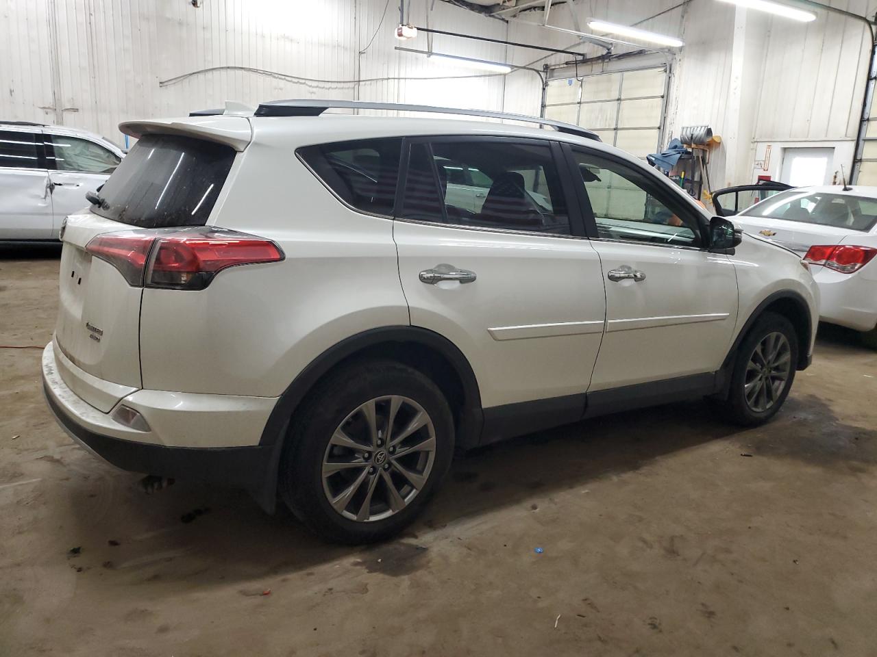 2018 Toyota RAV 4 - Image 3