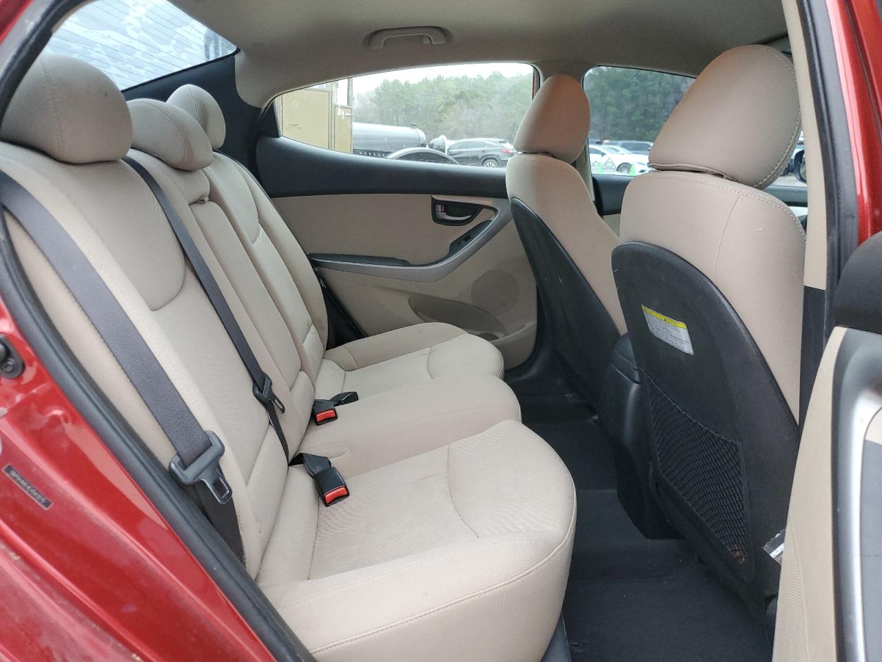 2014 Hyundai Elantra - Image 10