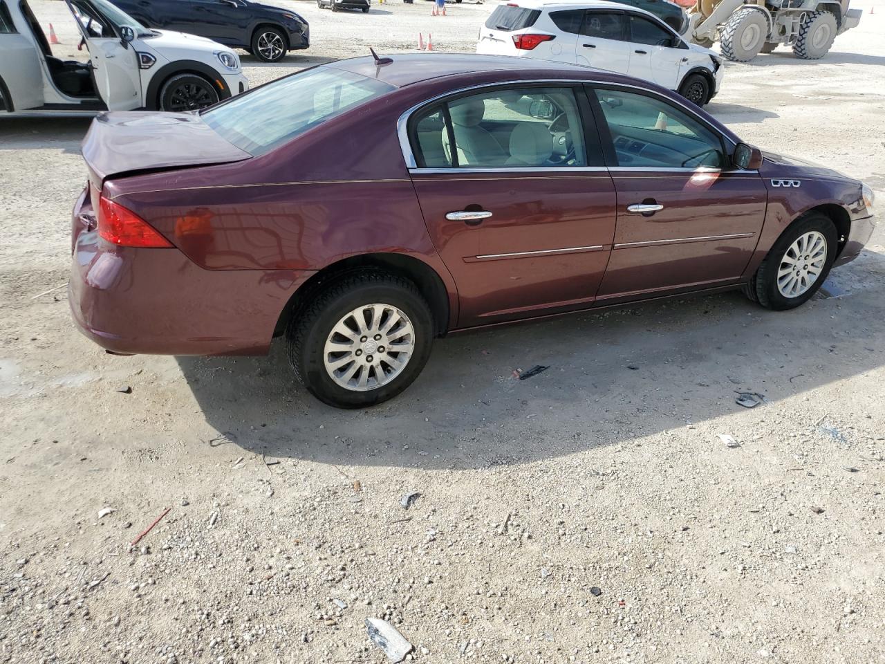 2007 Buick Lucerne - Image 3