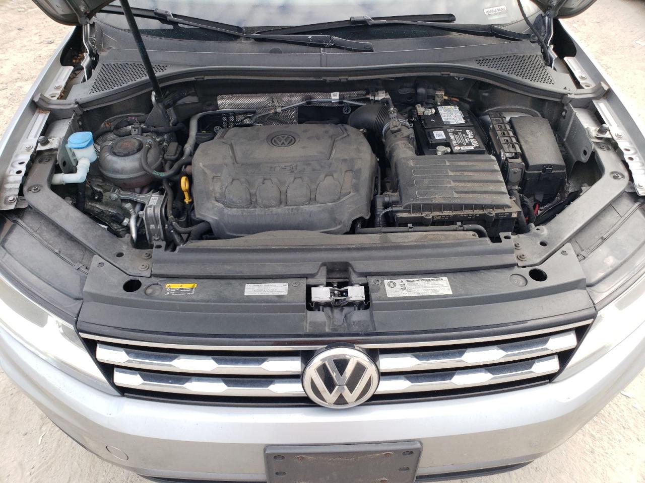 2020 Volkswagen Tiguan - Image 12