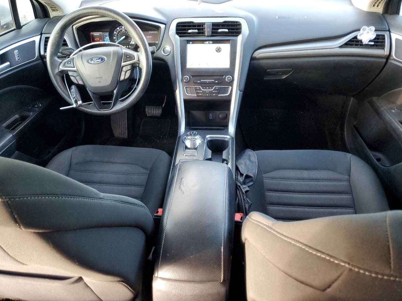 2018 Ford Fusion - Image 8