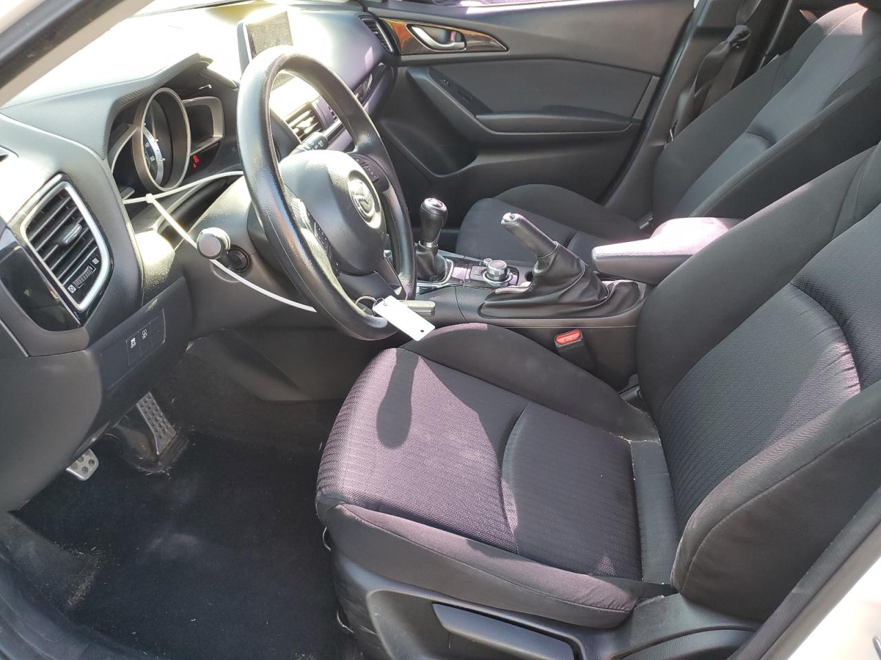 2016 Mazda 3 - Image 7