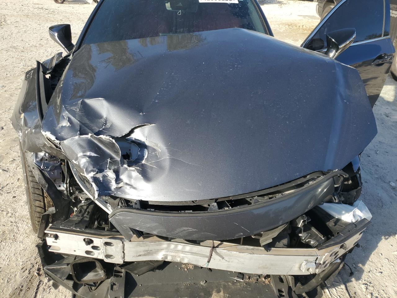 2021 Lexus IS - Image 11