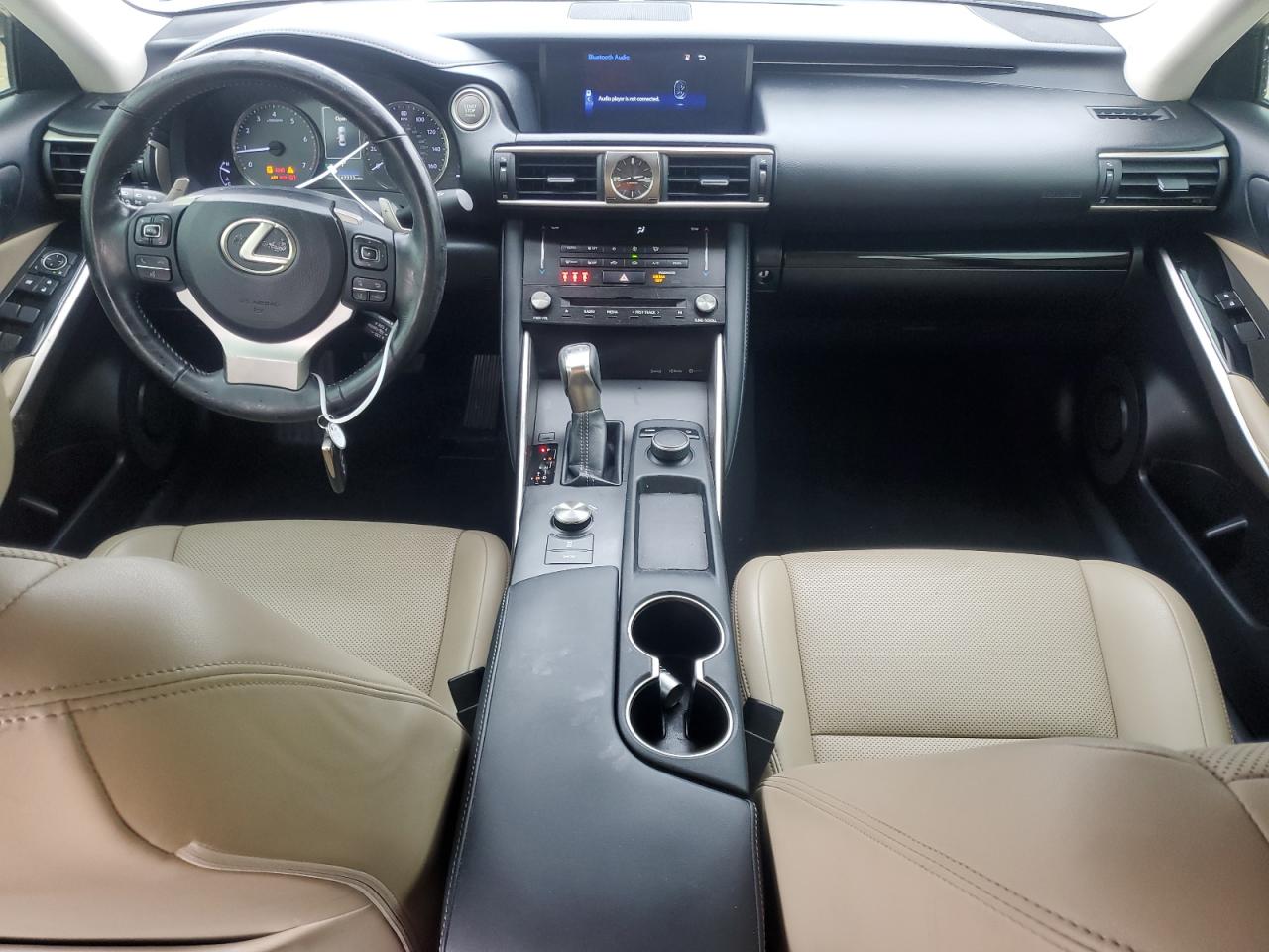 2017 Lexus IS - Image 8