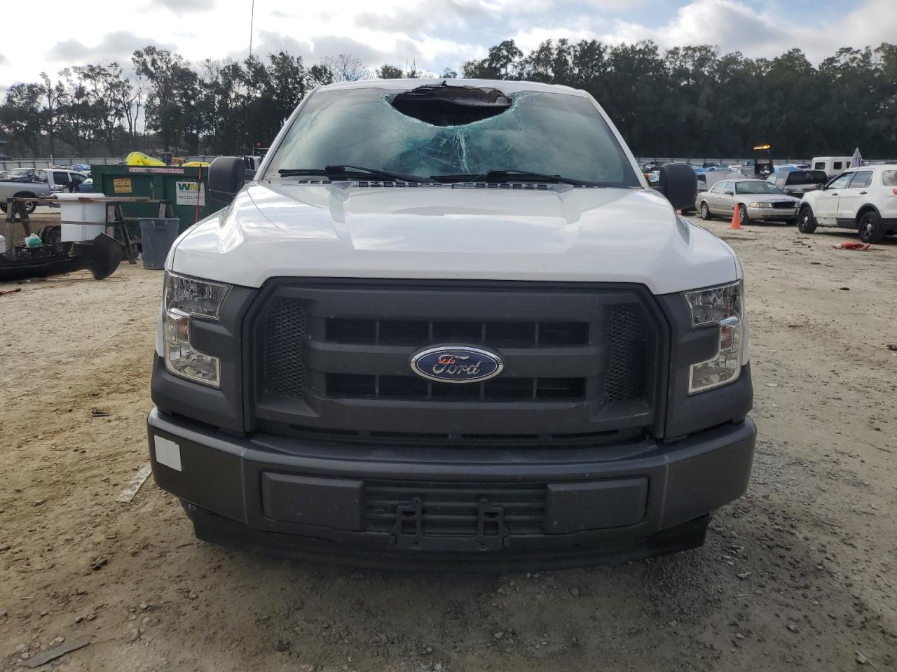2017 Ford F-150 - Image 5