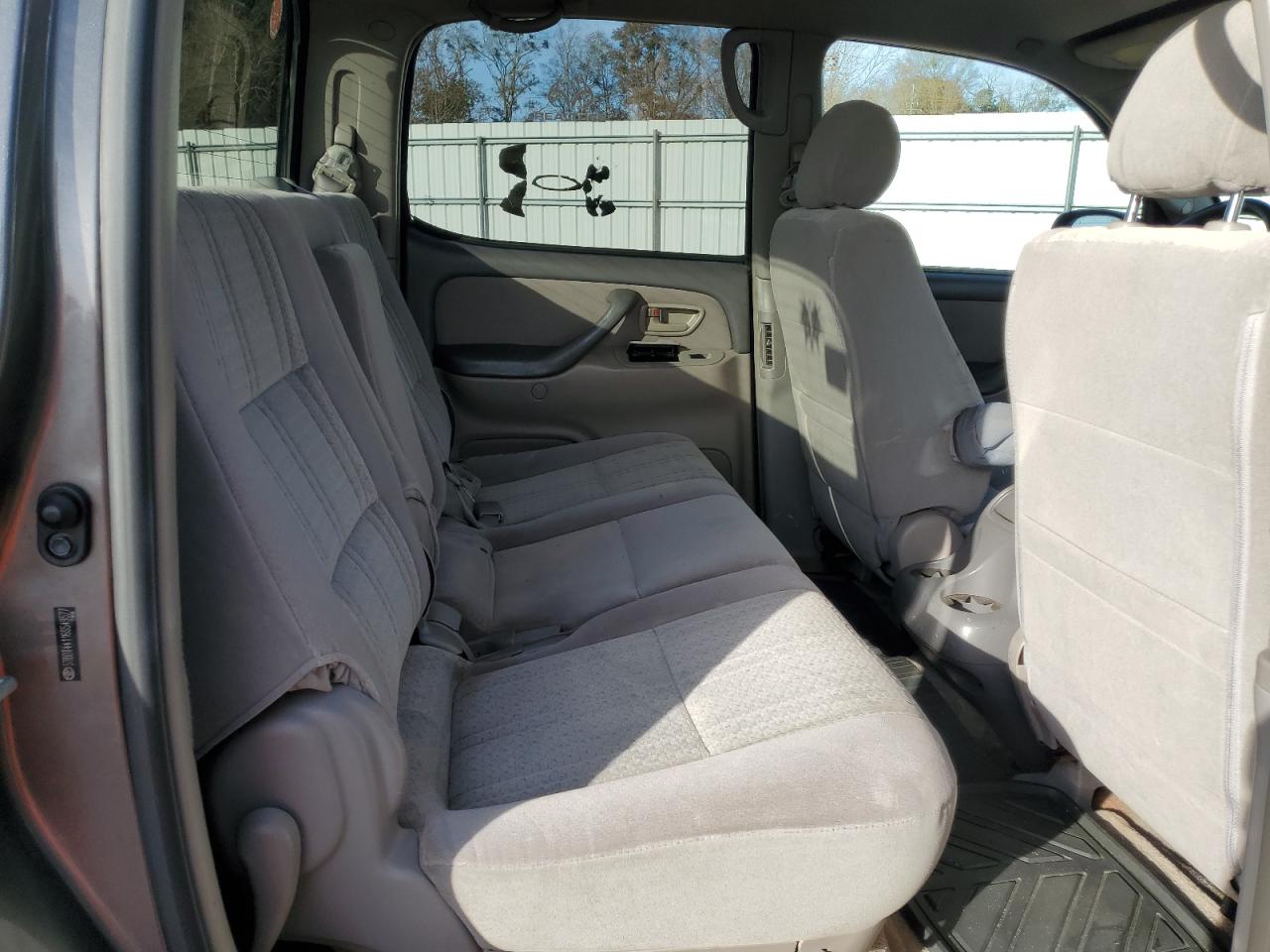 2006 Toyota Tundra - Image 10