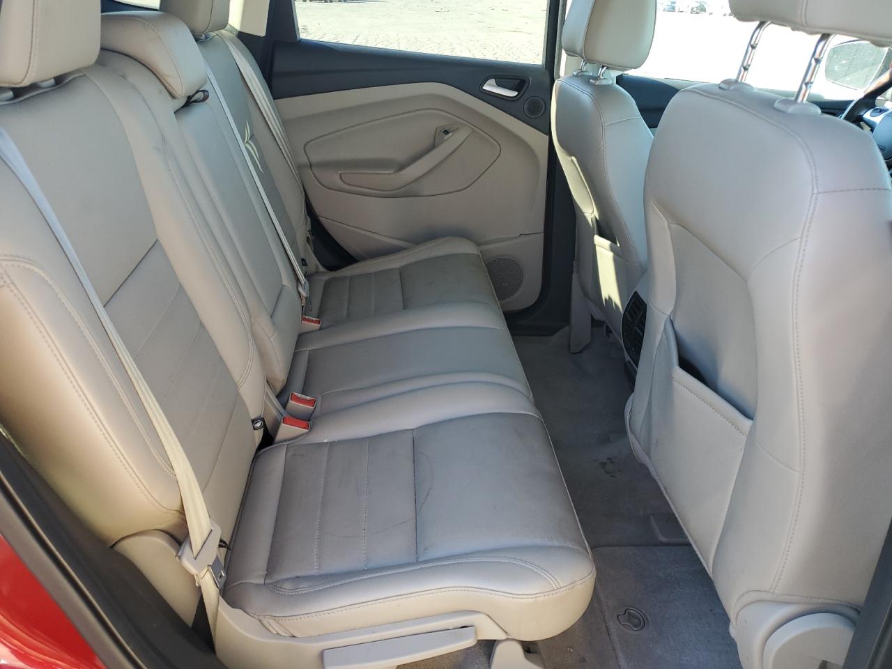2014 Ford Escape - Image 11